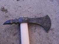  Rucne kovany tomahawk 003